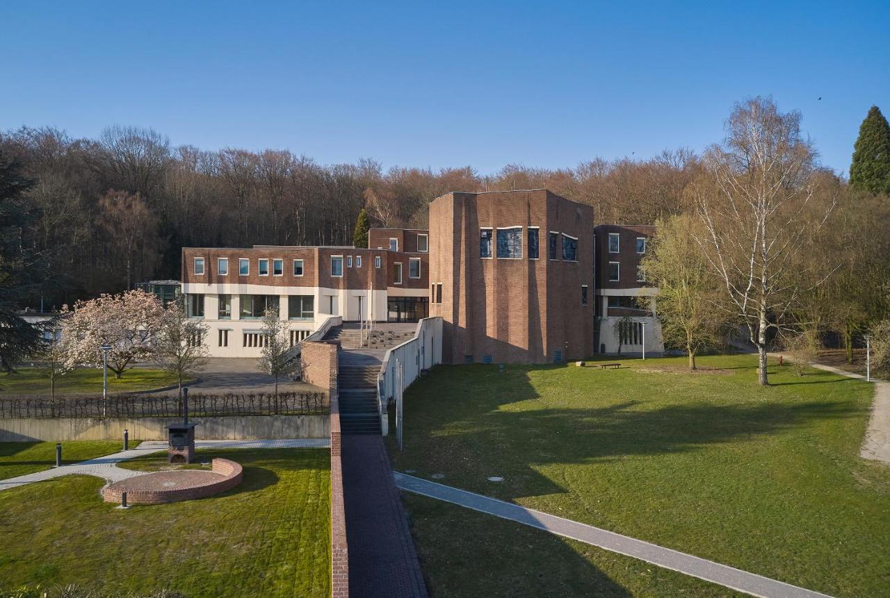 Katholische Akademie Schwerte Hotel Exterior foto