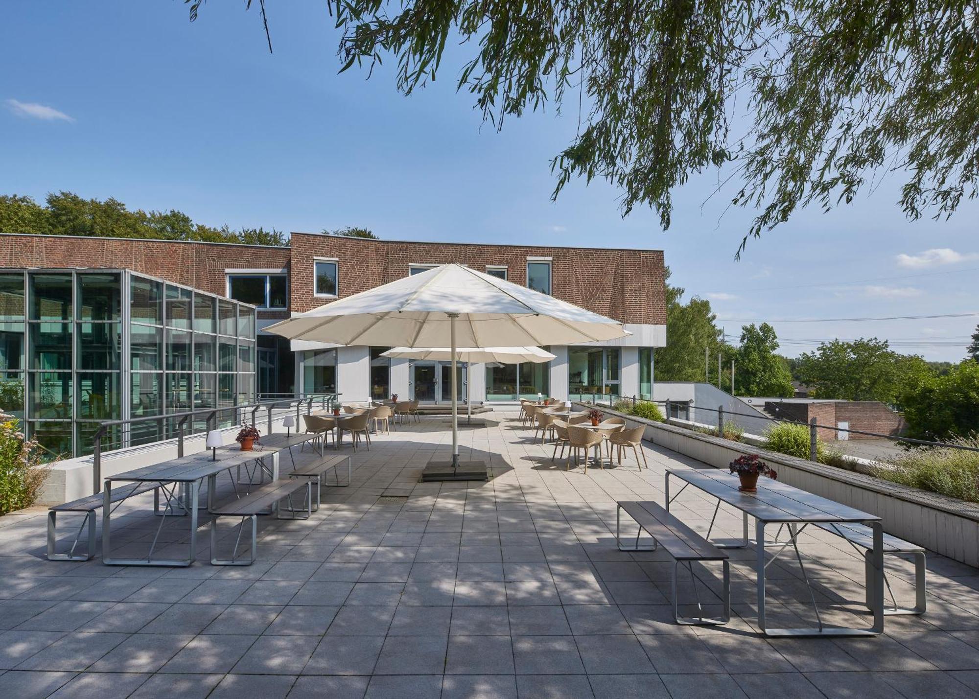 Katholische Akademie Schwerte Hotel Exterior foto